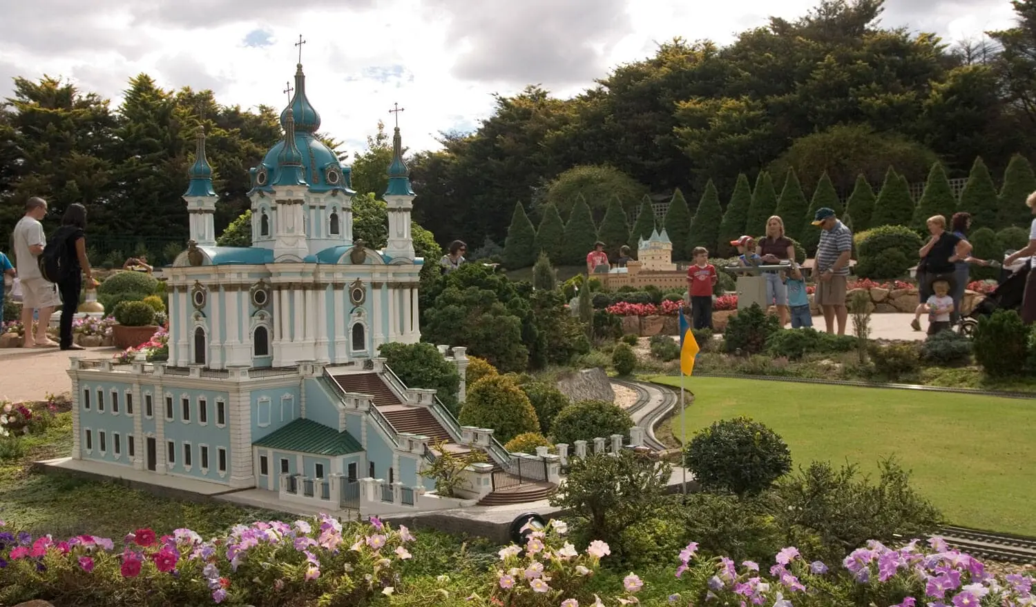 Cockington Green Gardens miniature buildings
